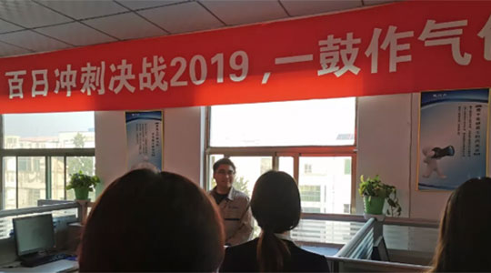 悠悠寸草心，感恩父母情 ‖ 德瑞克儀器舉行十一月份感恩父母情抽獎(jiǎng)活動(dòng)！